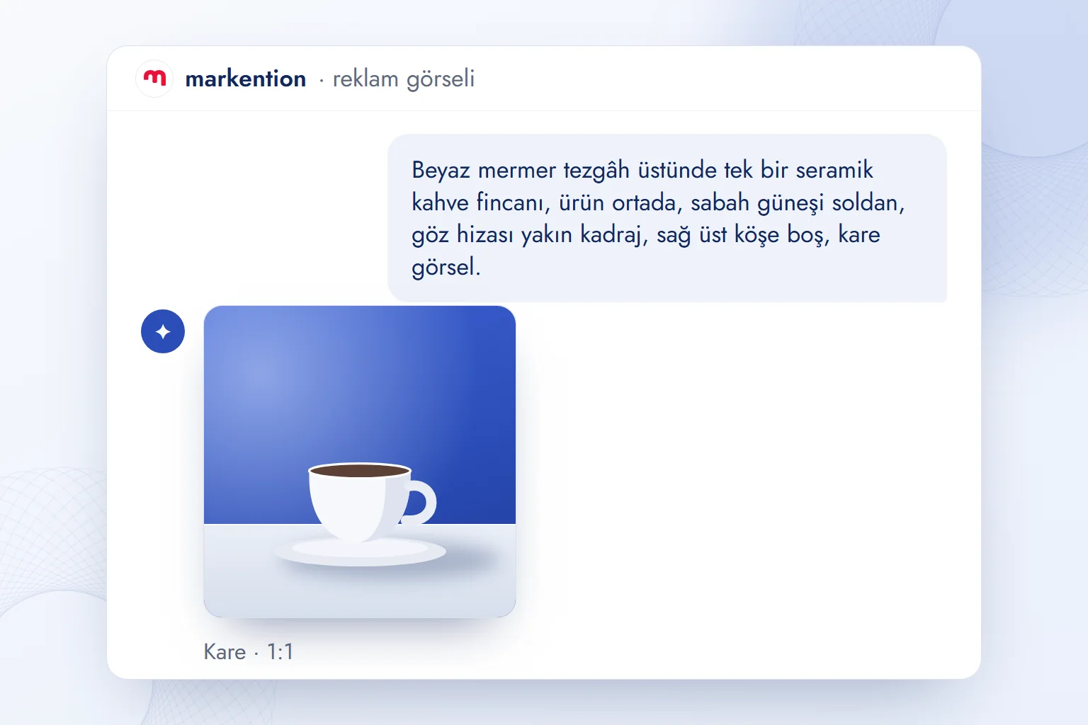 Sohbet penceresinde beş parçalı Türkçe reklam görseli komutu ve altında kare oranda üretilen, sağ üst köşesi boş bırakılmış ürün görseli.